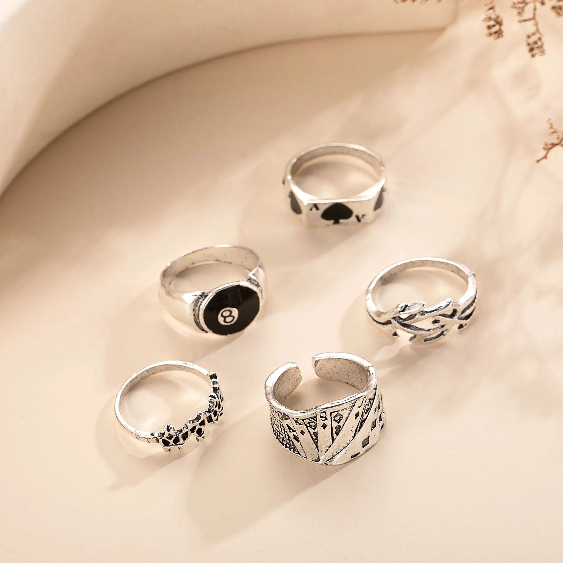 Black alloy ring with retro poker spade card design for women