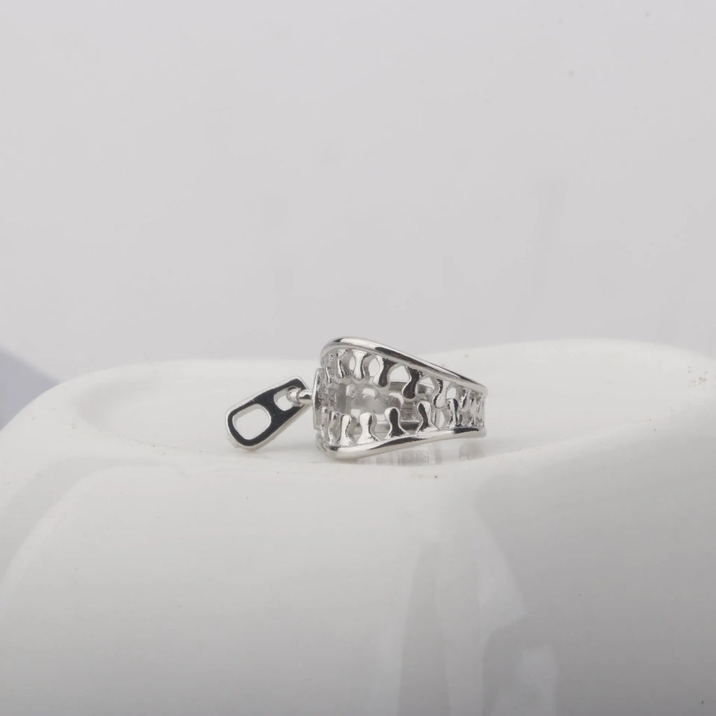 Copper geometric ear bone clips with zipper design in silver ES862 colour