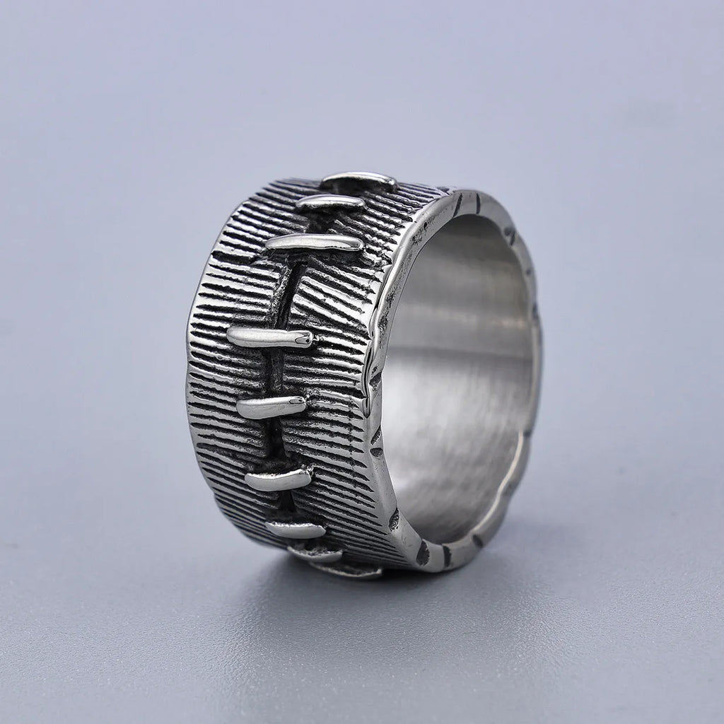 Titanium steel dark punk stitched ring with geometric U-shape design and double ring element in retro colour