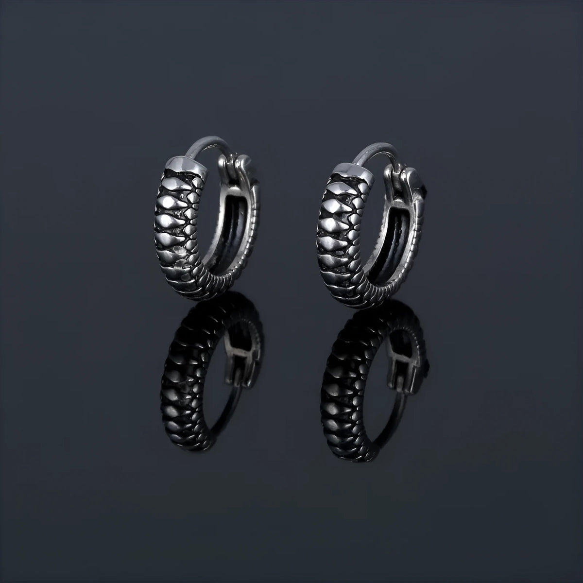 Geometric round retro twist earrings with striped patterns in silver titanium steel