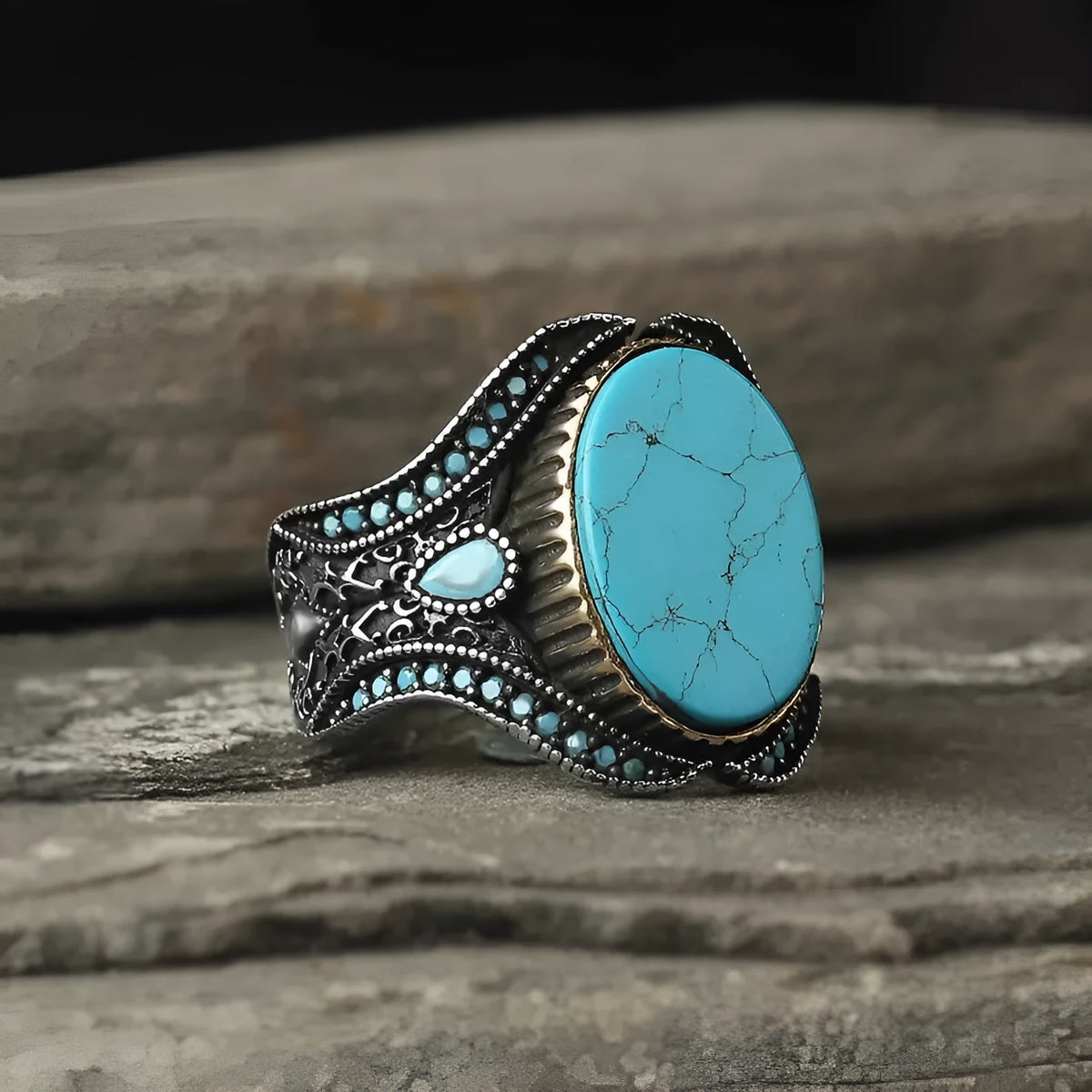Men's antique silver alloy ring with turquoise details on round band
