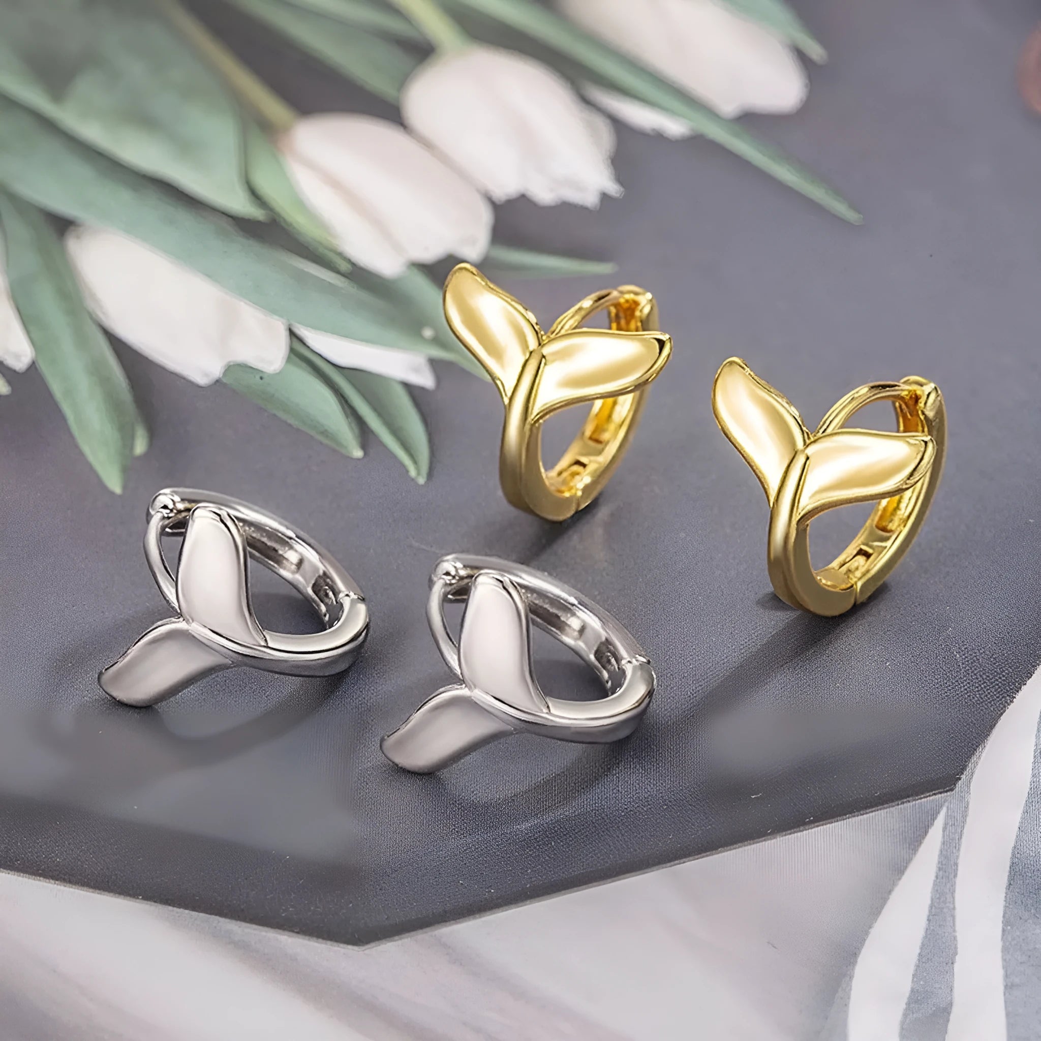 Women's fishtail design earrings in electroplated copper with white gold or yellow gold finish