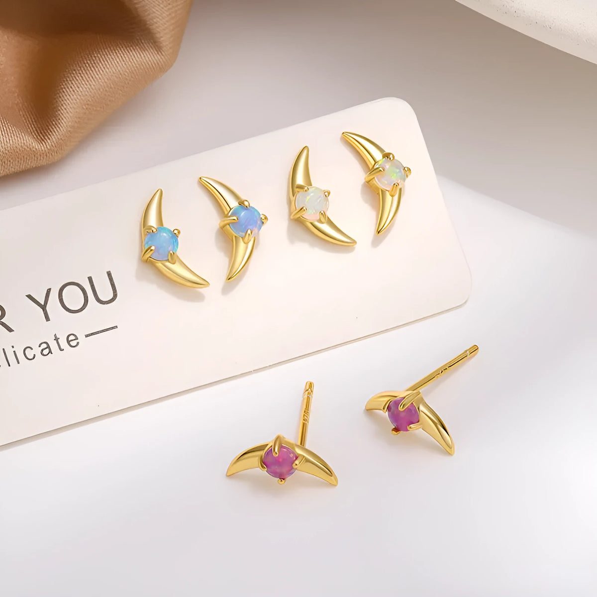 Women's geometric earrings in 925 silver with electroplated finish and cubic zirconia stones