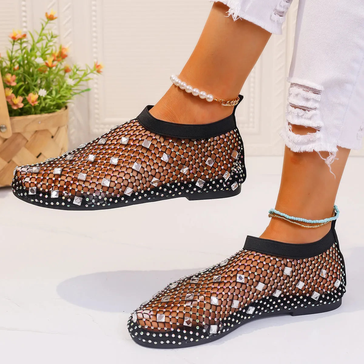 Women's mesh flat sandals with colourful rhinestone decoration and round toe design