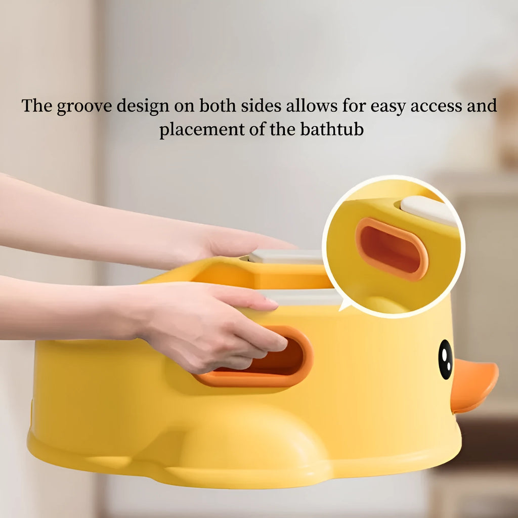 Blue duck-shaped PVC bathtub for washing a small dog or cat, non-electric and portable.