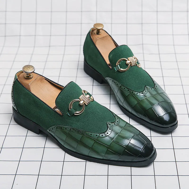 Men's black pointed toe Korean style business casual leather shoes with a low top and rubber sole.