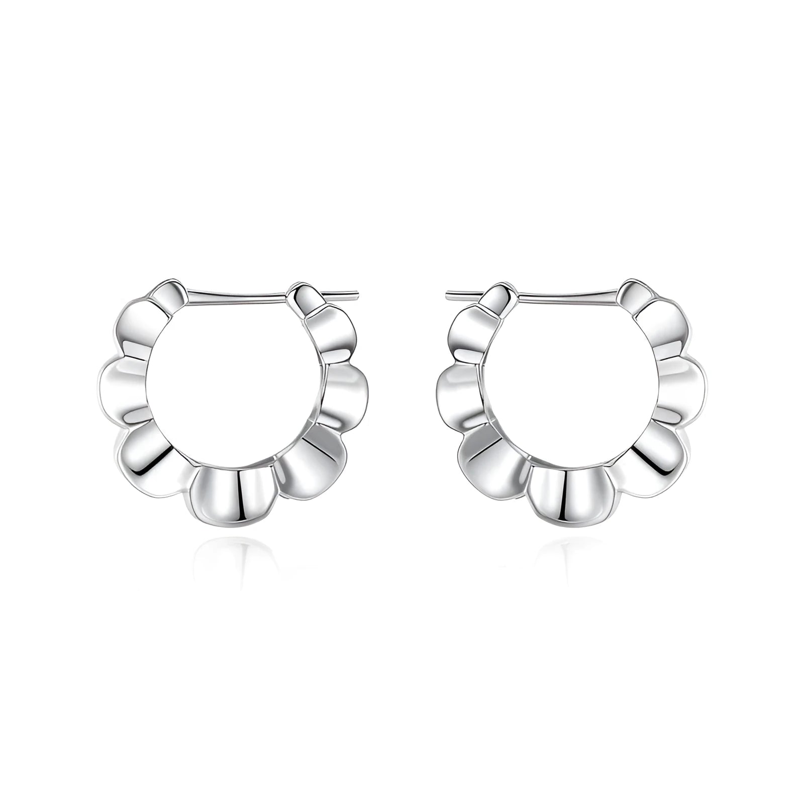 Sterling silver geometric round earrings with retro simple design and electroplated finish