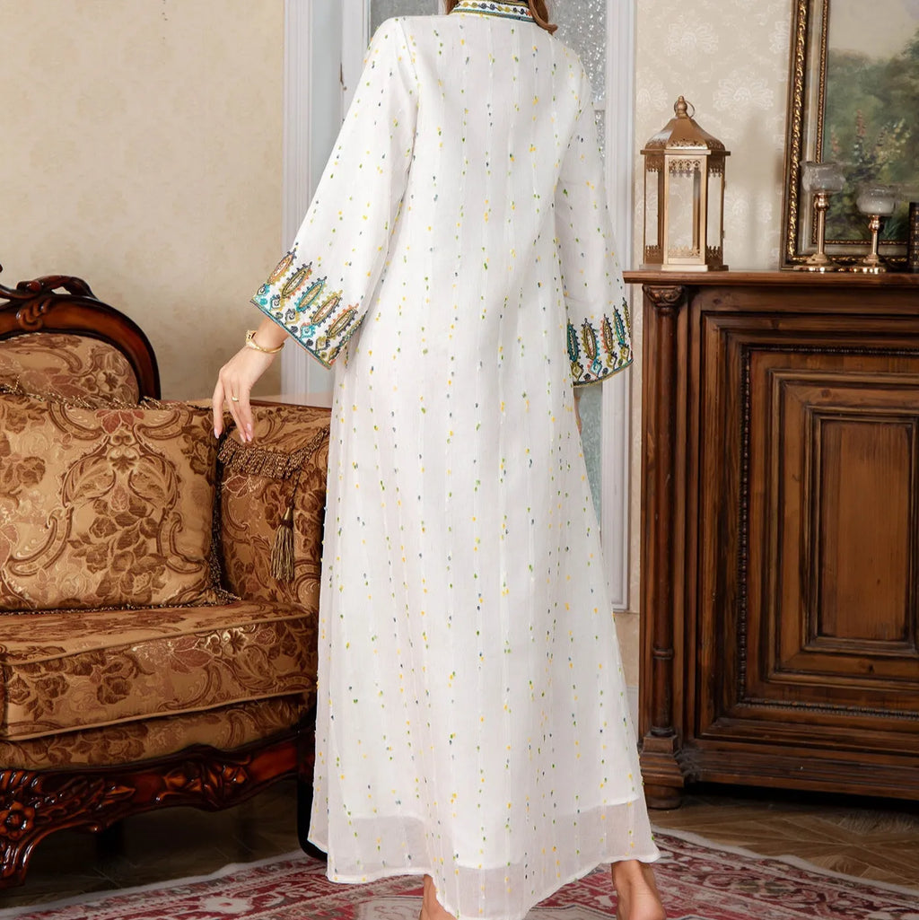 White Arabic robe for women with long sleeves and a floor-length skirt.