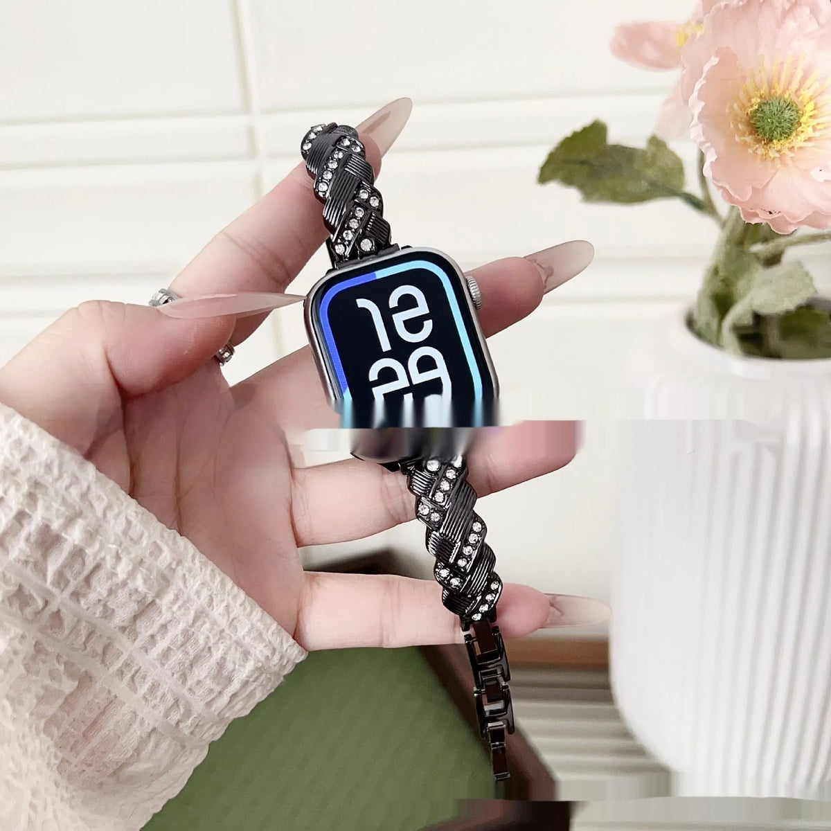 Zinc alloy metal Apple Watch strap with twist diamond link design in silver colour