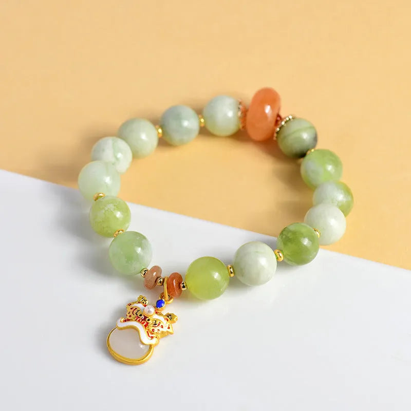 Green milk-in-water jade geometric pendant bracelet measuring 10mm with retro style