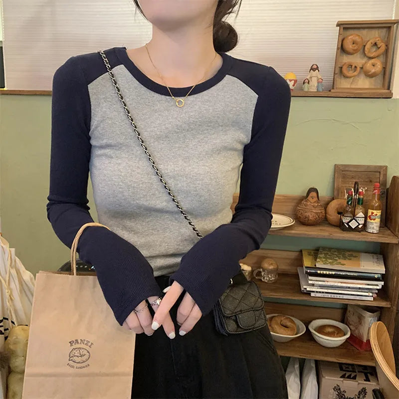 Women's viscose slim fit top with princess sleeves in dark blue, black or green colours