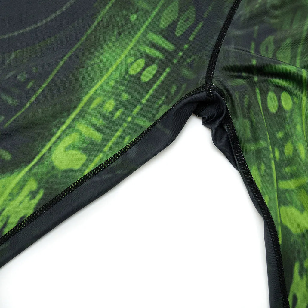 Men's slim fit ZF016 polyester sports suit with long sleeves, shown as a top and trousers set.