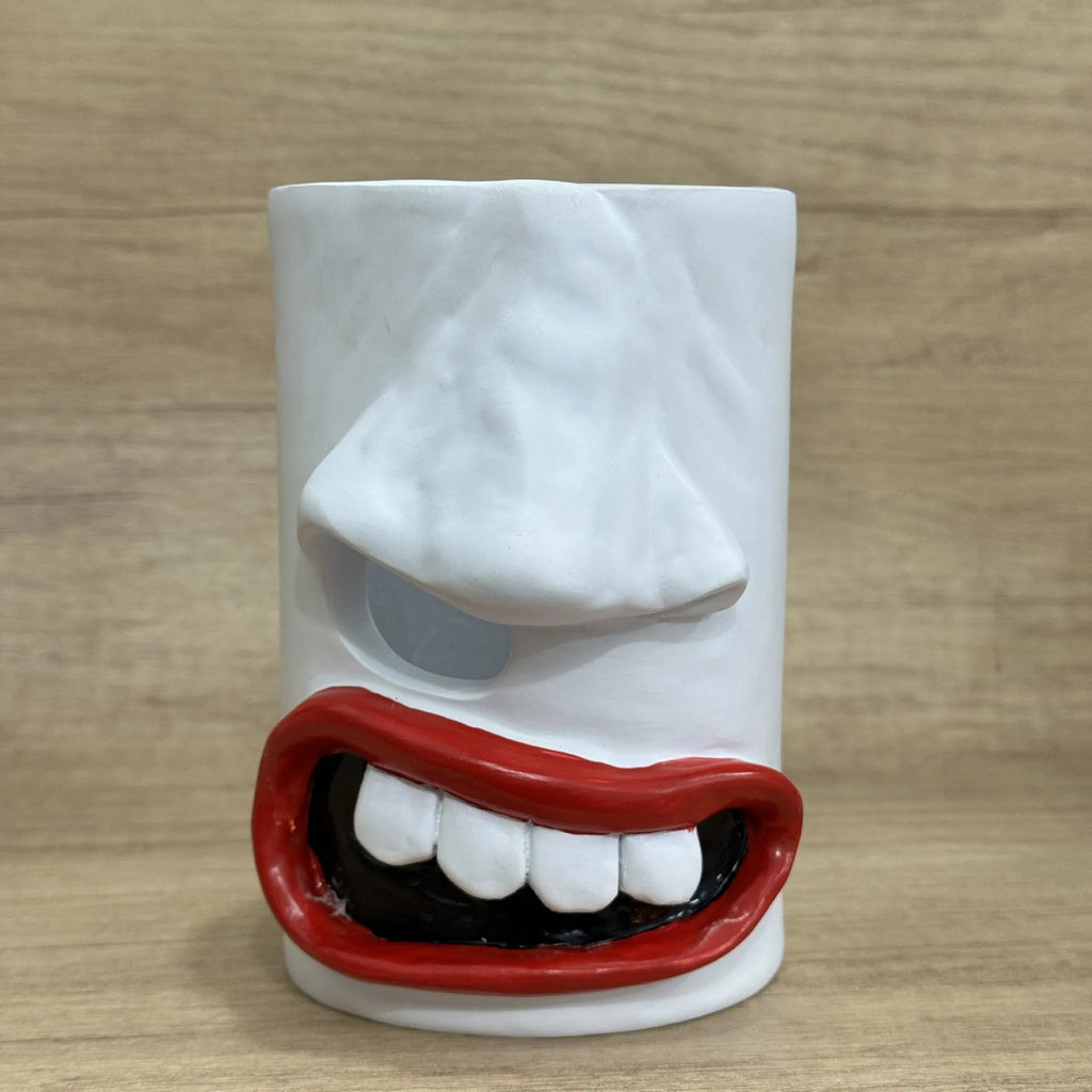 American style resin tissue box cover ornament measuring 8.5cm wide by 14.6cm tall