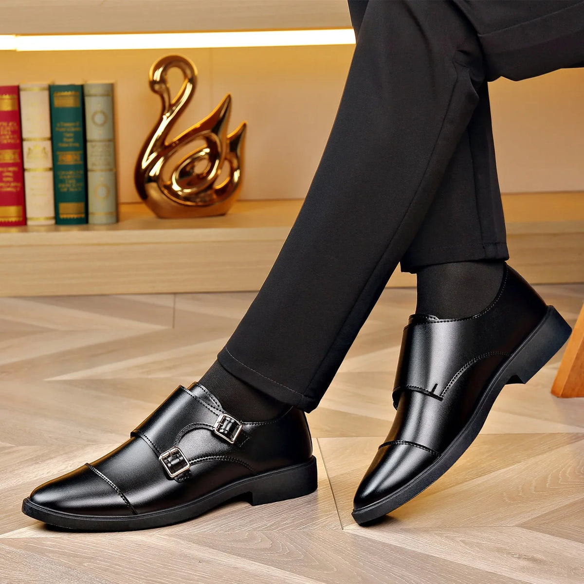Black PU slip-on men's casual shoes with metal detail, flat square heel, low top, sizes 39-47