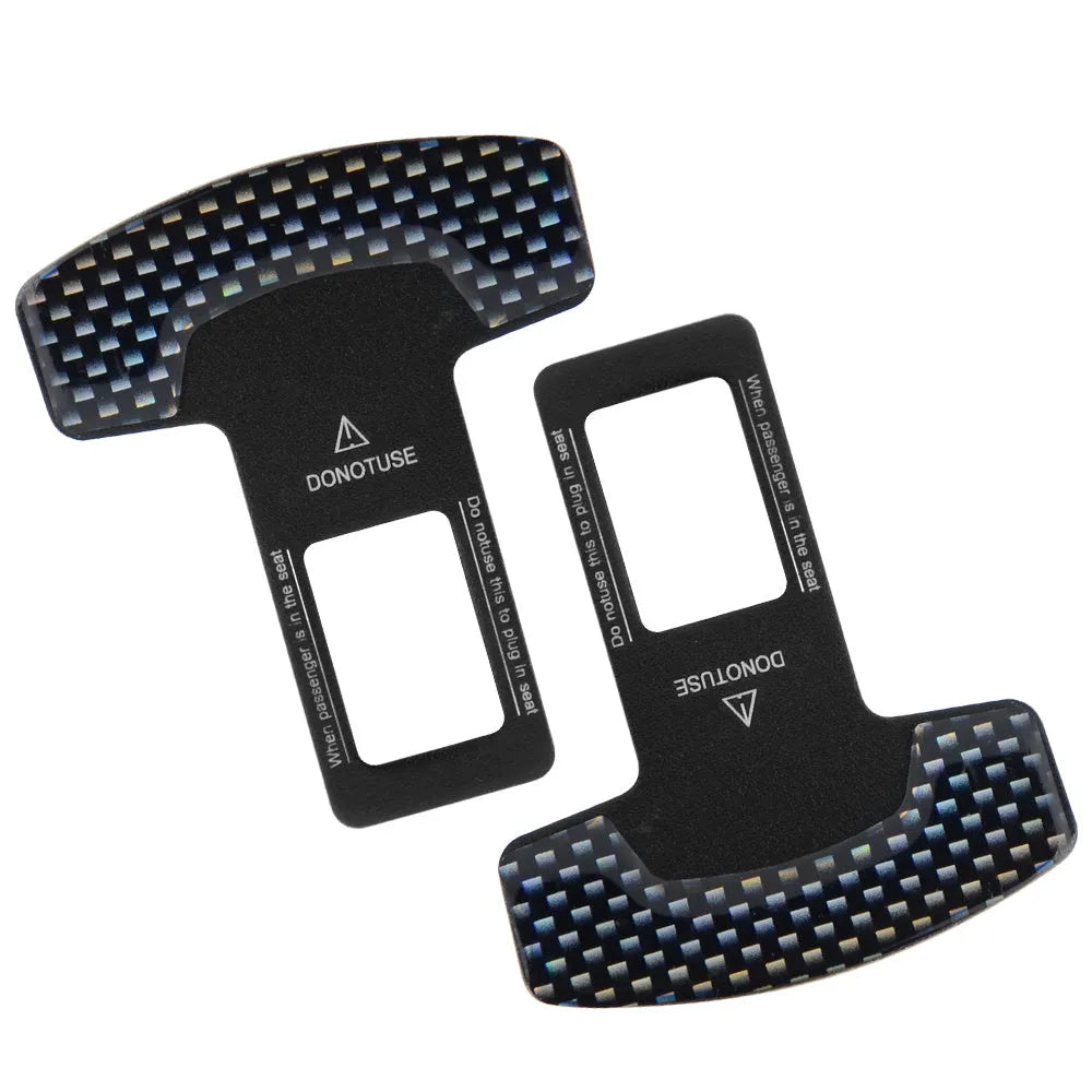 Frosted carbon fibre aluminium alloy lock tongue buckle bottle opener key chain measuring 2.1cm.