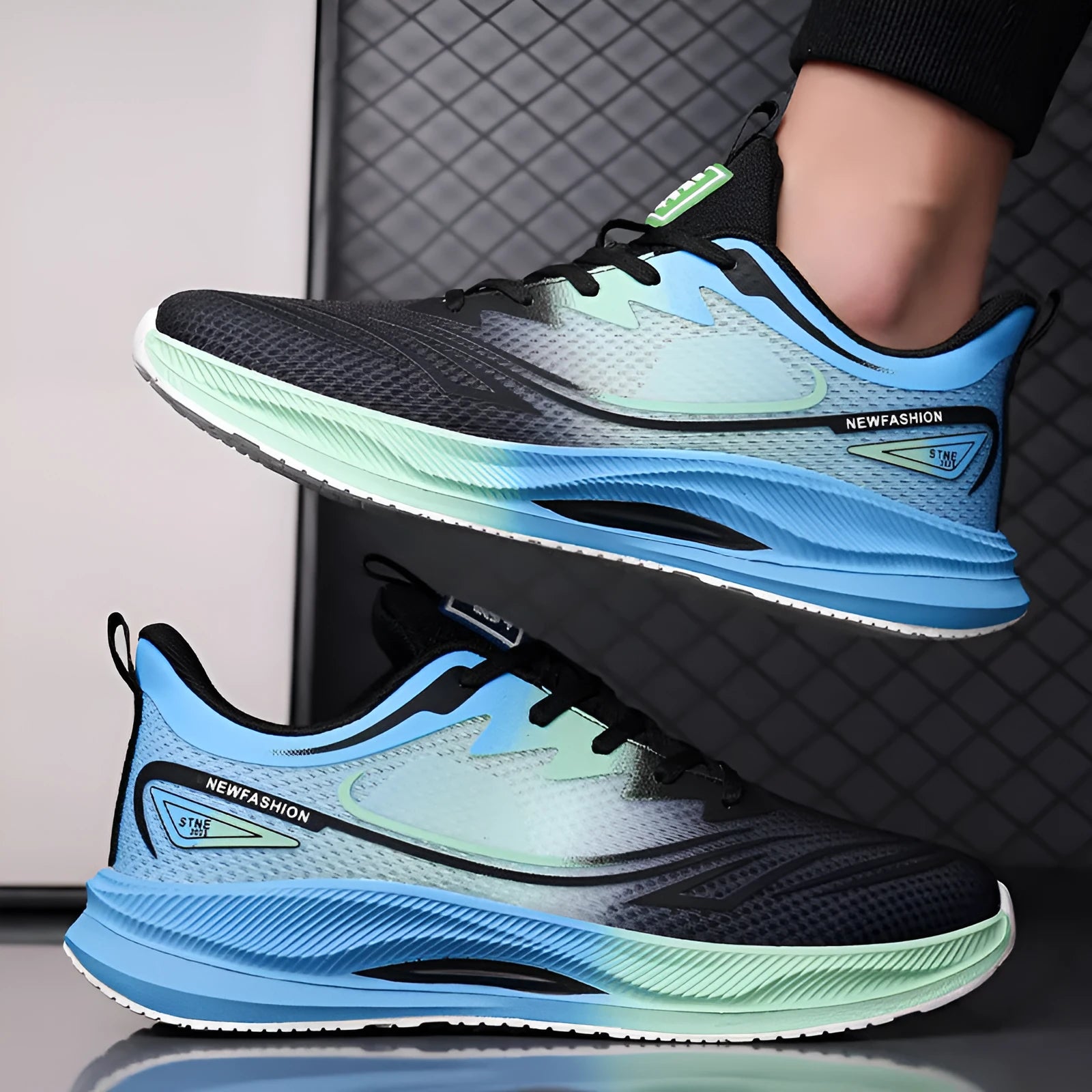 Men's black casual shoes with woven mesh upper and rubber sole, low-top summer design