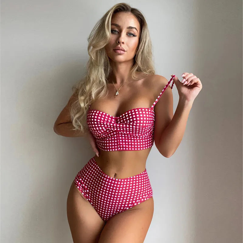 Women's high-waist bikini swimsuit with plaid split pattern in rose red colour