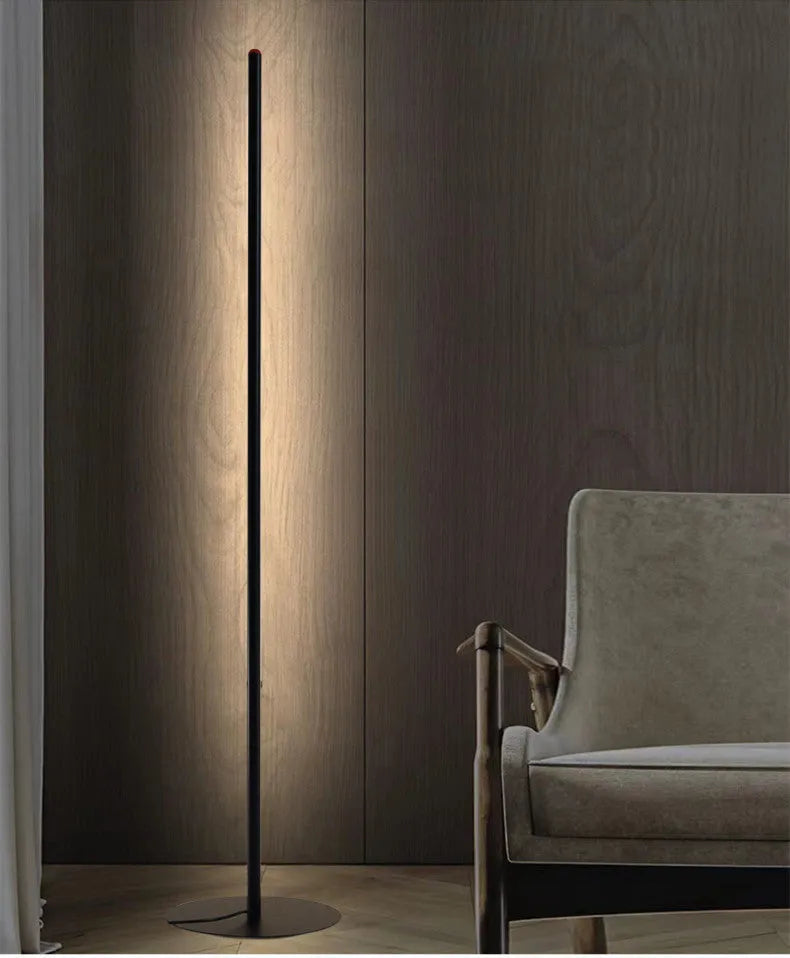 Vertical aluminium floor lamp in modern simple style with height options