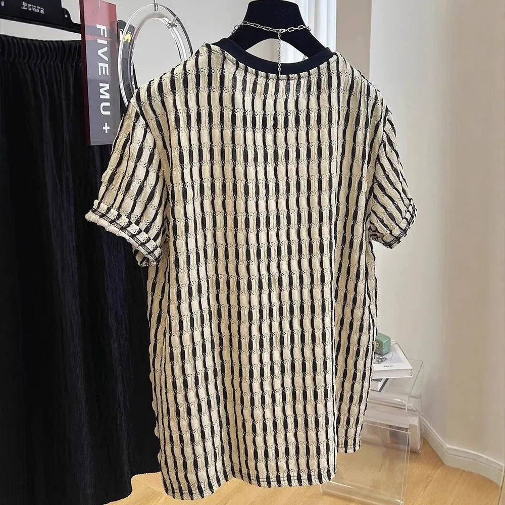 Black striped men's linen pullover shirt with short sleeves and loose casual fit
