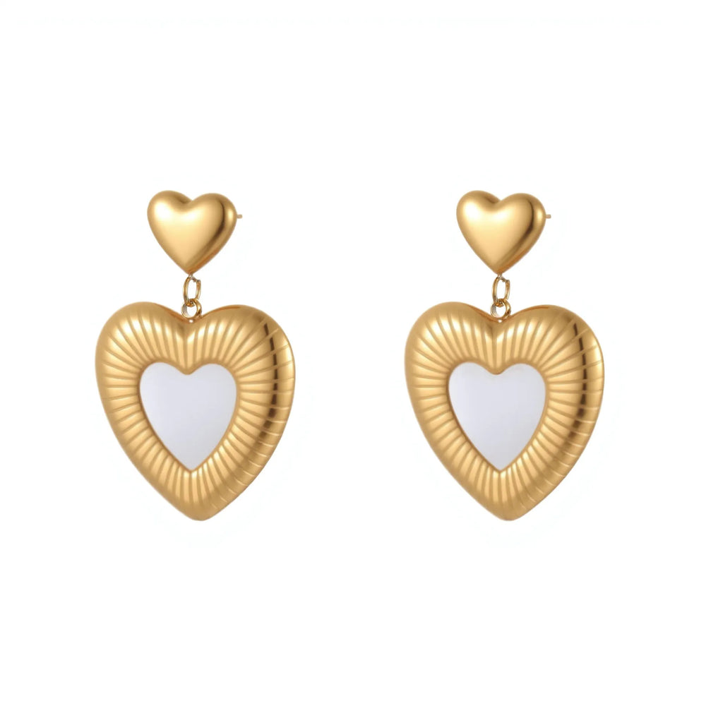 Gold heart-shaped women's earrings with fritillary pattern on stainless steel with 18K electroplating