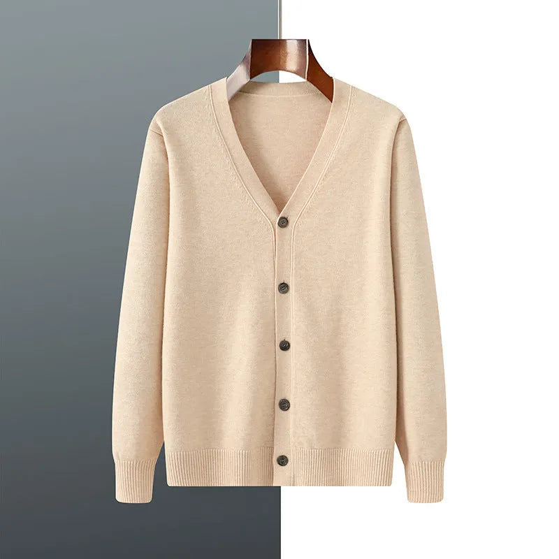 Andy velvet cardigan coat for men with V-neck design and long sleeves in loose fit