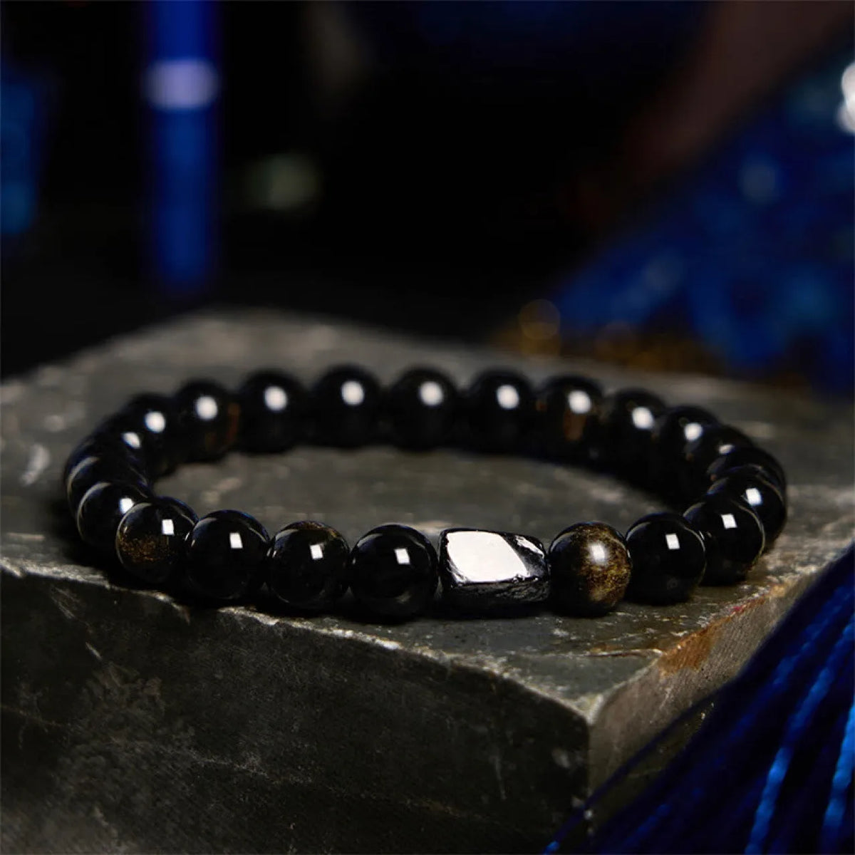 Natural obsidian single ring bracelet with constellation modelling in retro style