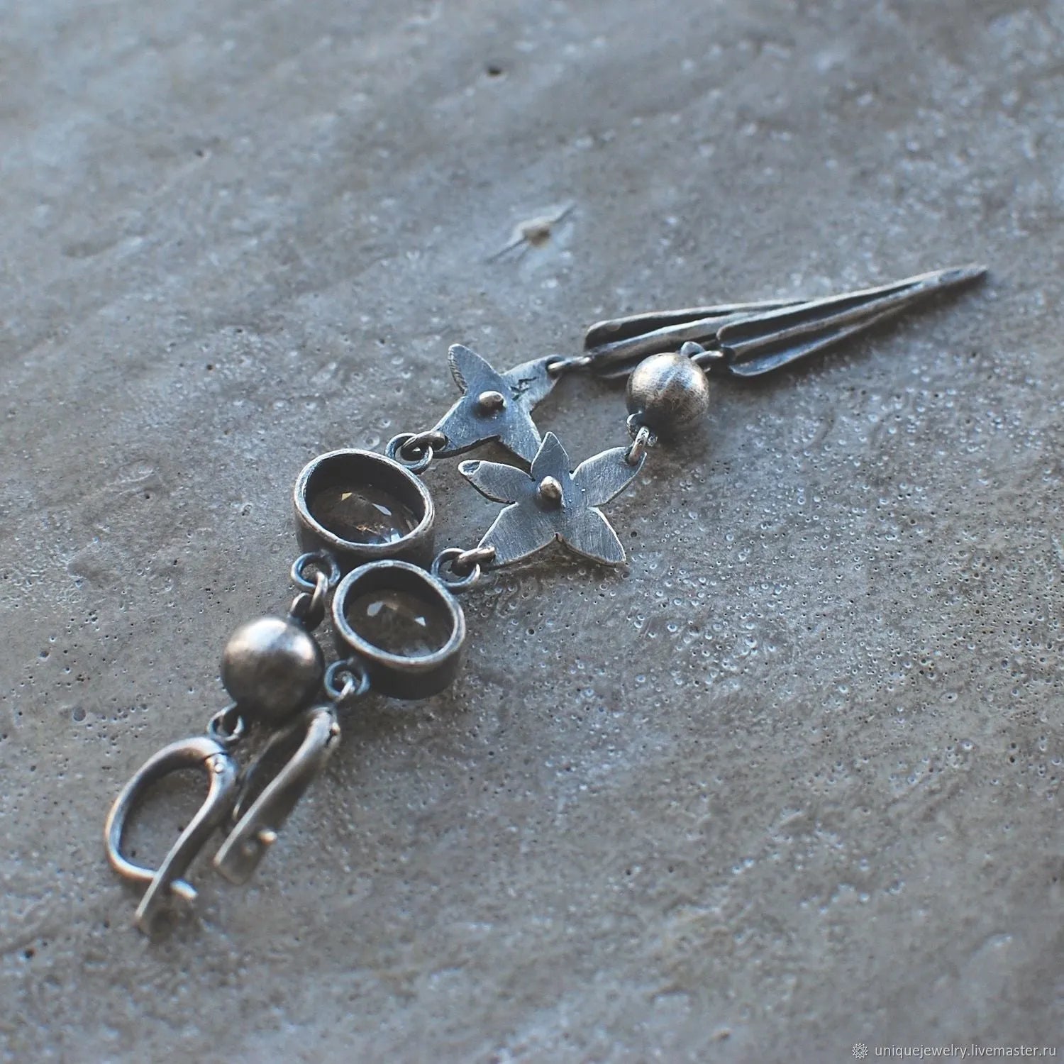 Hesheng geometric long pendant earrings in antique silver colour with rhinestone details