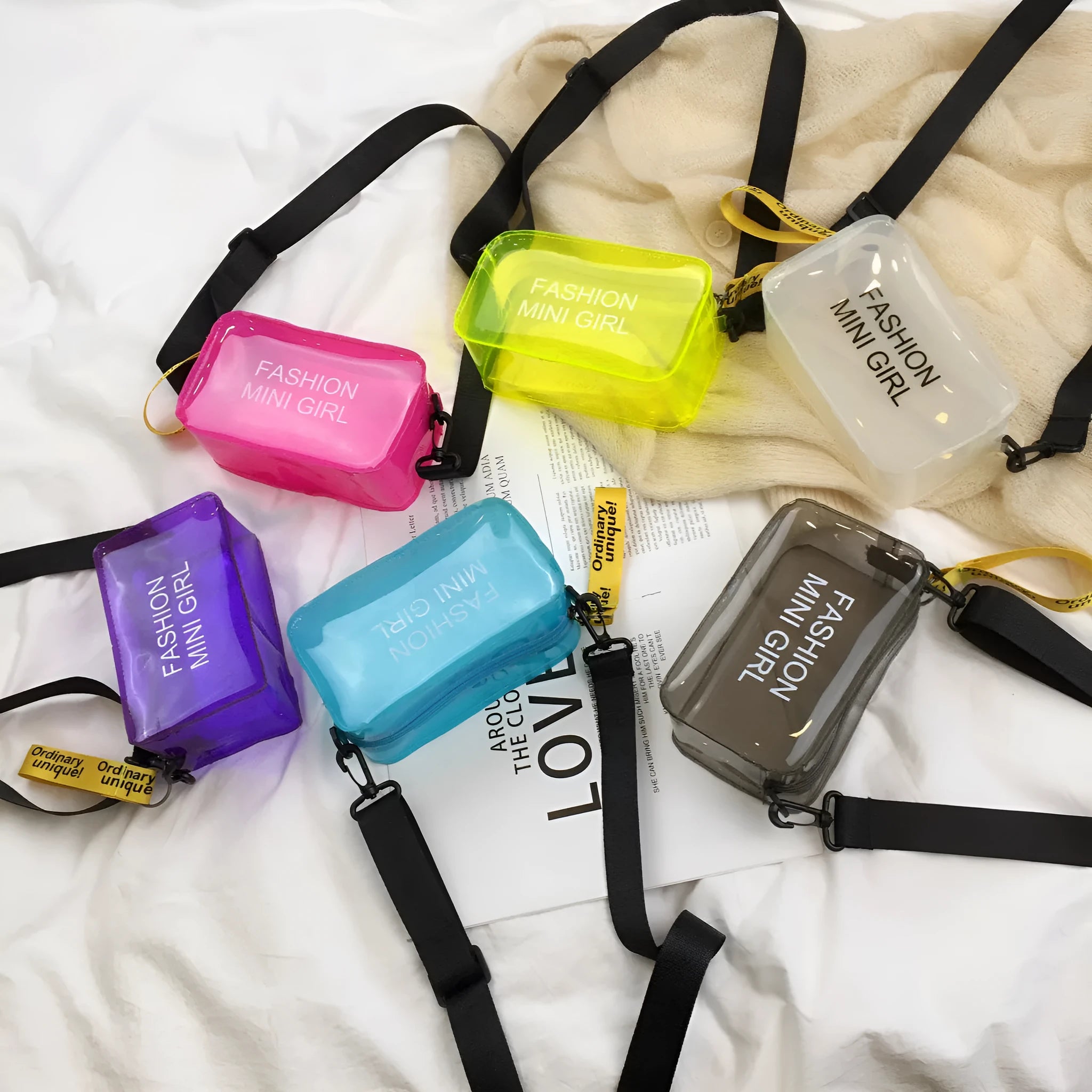 Transparent square jelly shoulder bag in hard PC material with adjustable strap and fresh sweet design