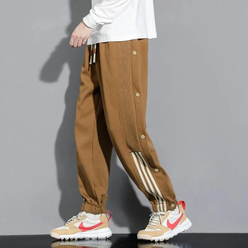 Men's loose cotton blend sweatpants with high waist and elastic drawstring in autumn colours