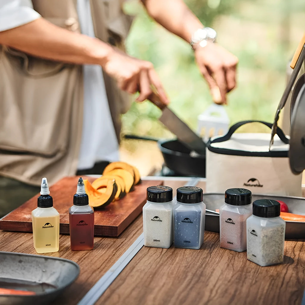 Naturehike portable seasoning bottle six-piece set in modern simplicity design for outdoor food.