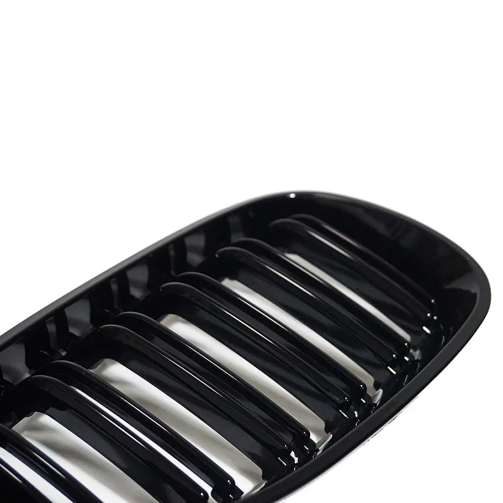 BMW 5-Series black carbon fibre shield grille for E60 E66 2004-2009 models