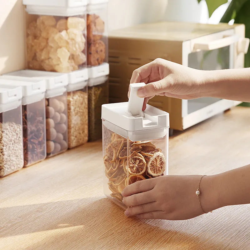 White transparent plastic 400ML storage tank for whole grains with lid