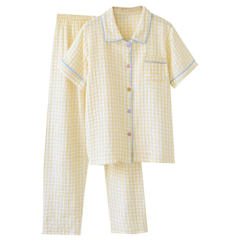 Washed cotton double-layer gauze short-sleeved top and trouser suit in a casual loose fit for summer.