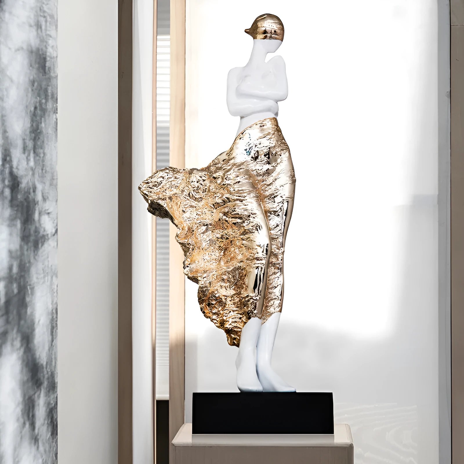 48cm sculptured character ornament in natural resin with modern design