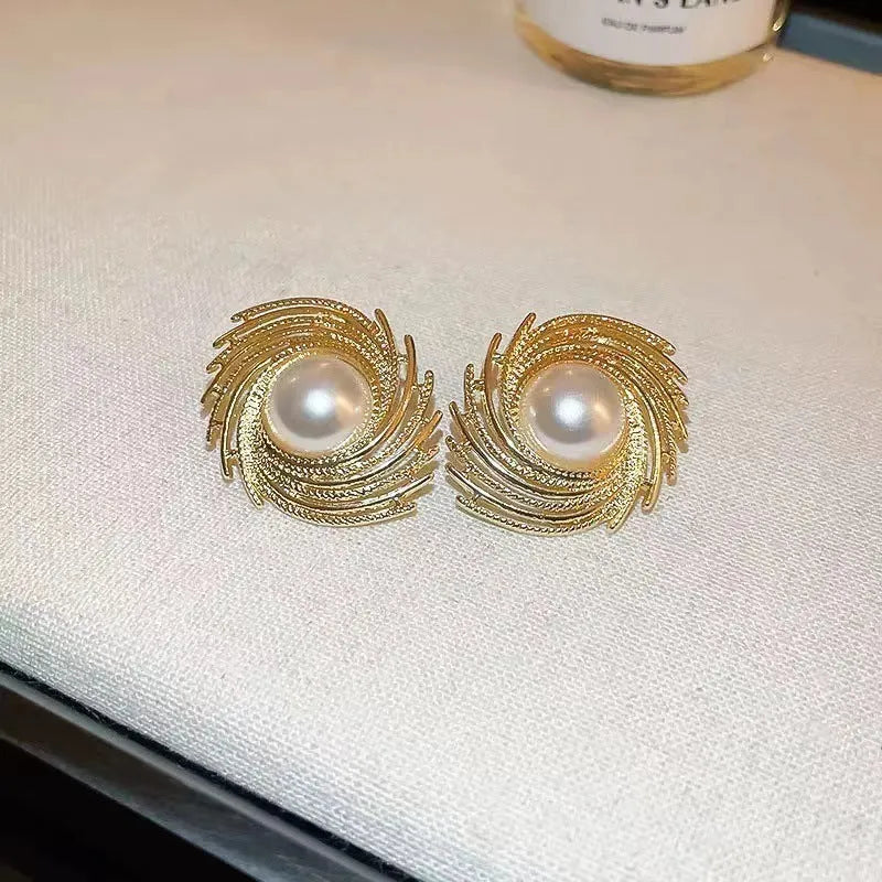Women's vintage flower earrings with exaggerated pearl drops and gold-tone electroplated finish