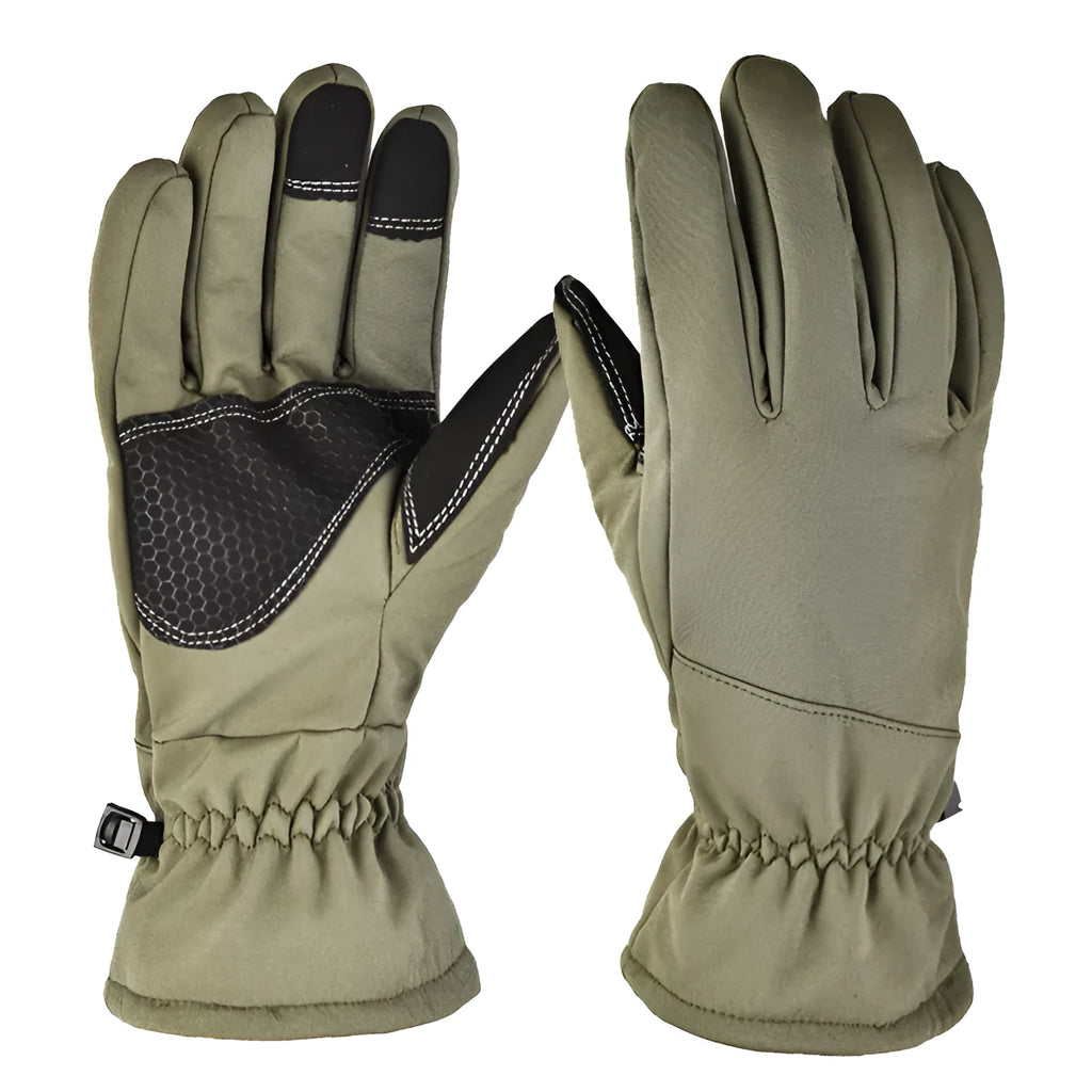 Tactical winter ski gloves with non-slip grip and touchscreen fingertips in camouflage colour
