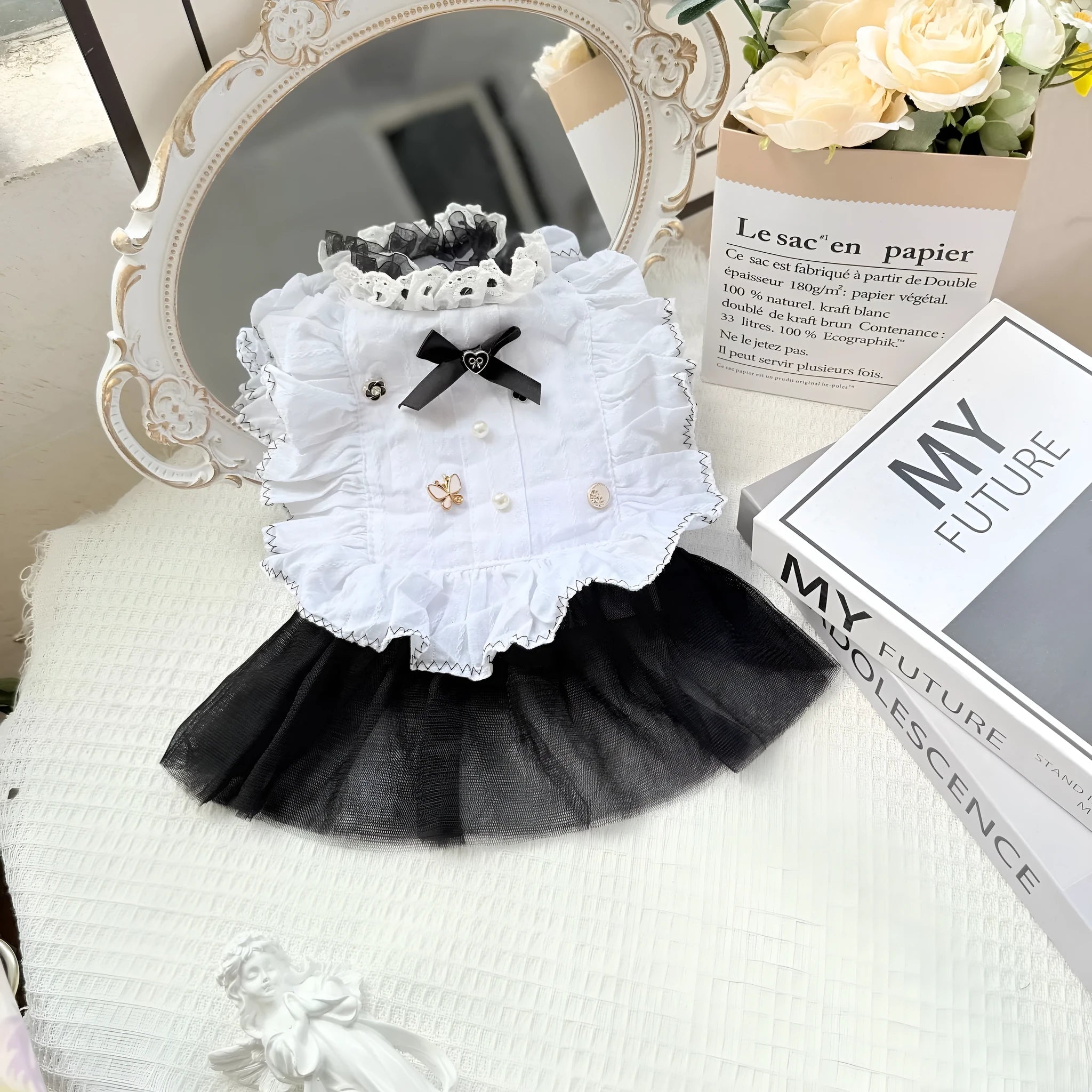 White yarn polyester waltz gauze skirt for small dogs, princess style pet clothing.