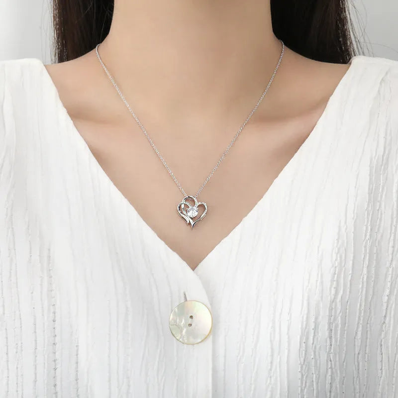 Women's heart-shaped silver necklace in 925 sterling silver with plating options