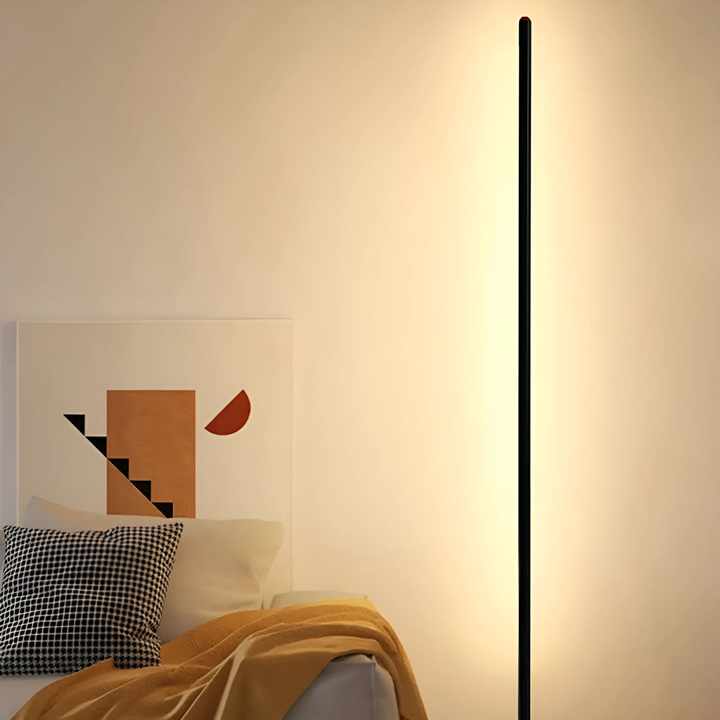 Vertical aluminium floor lamp in modern simple style with height options