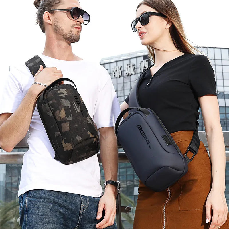 Men's black Oxford cloth shoulder bag with USB port for business travel.