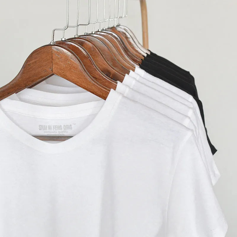 Men's round neck cotton T-shirt with short sleeves in solid colour