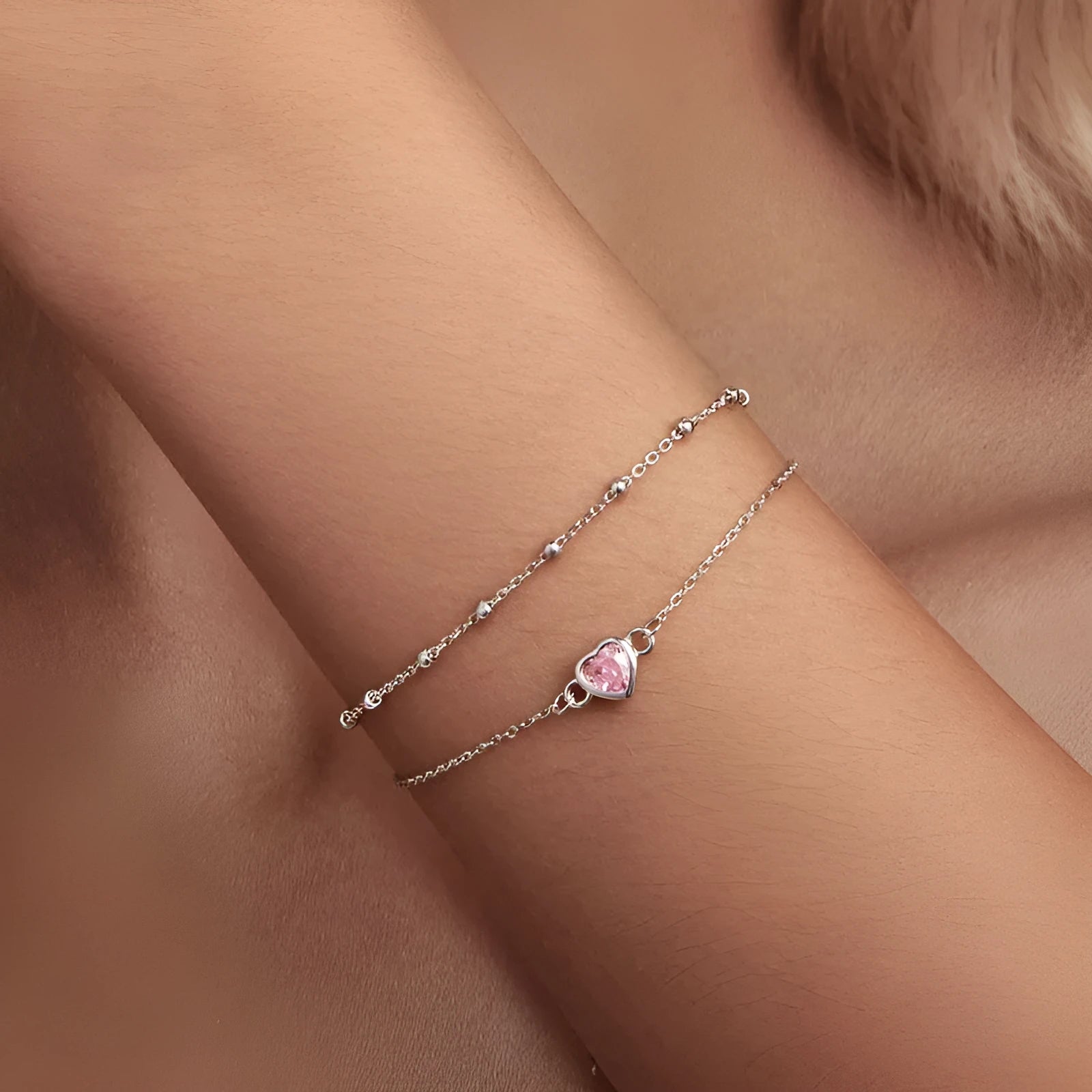 Sweet women's 925 sterling silver heart bracelet with 6mm pendant on an adjustable chain, colour BSB152.