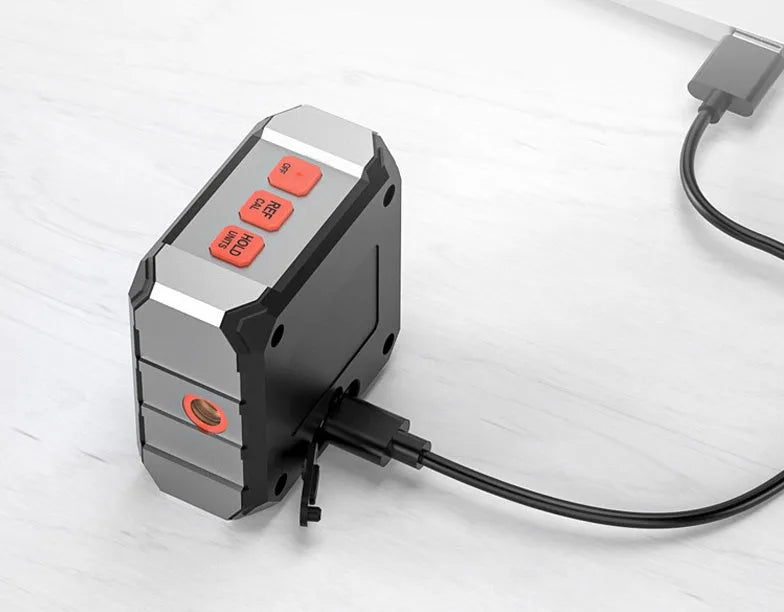 Digital inclinometer measurement tool with backlight display and alloy casing for construction work