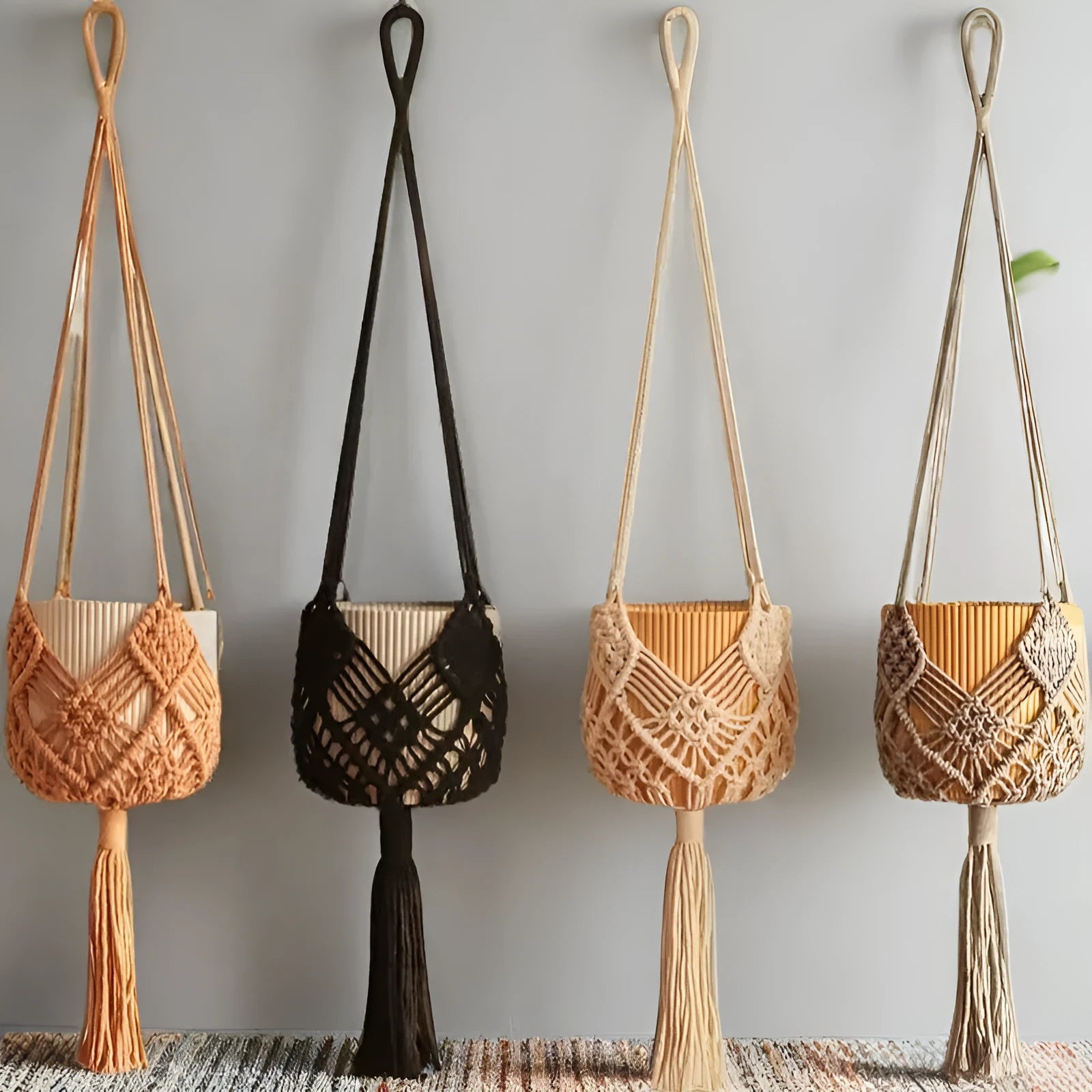 Hand-woven polyester cotton flower pot with net pocket design in brown colour
