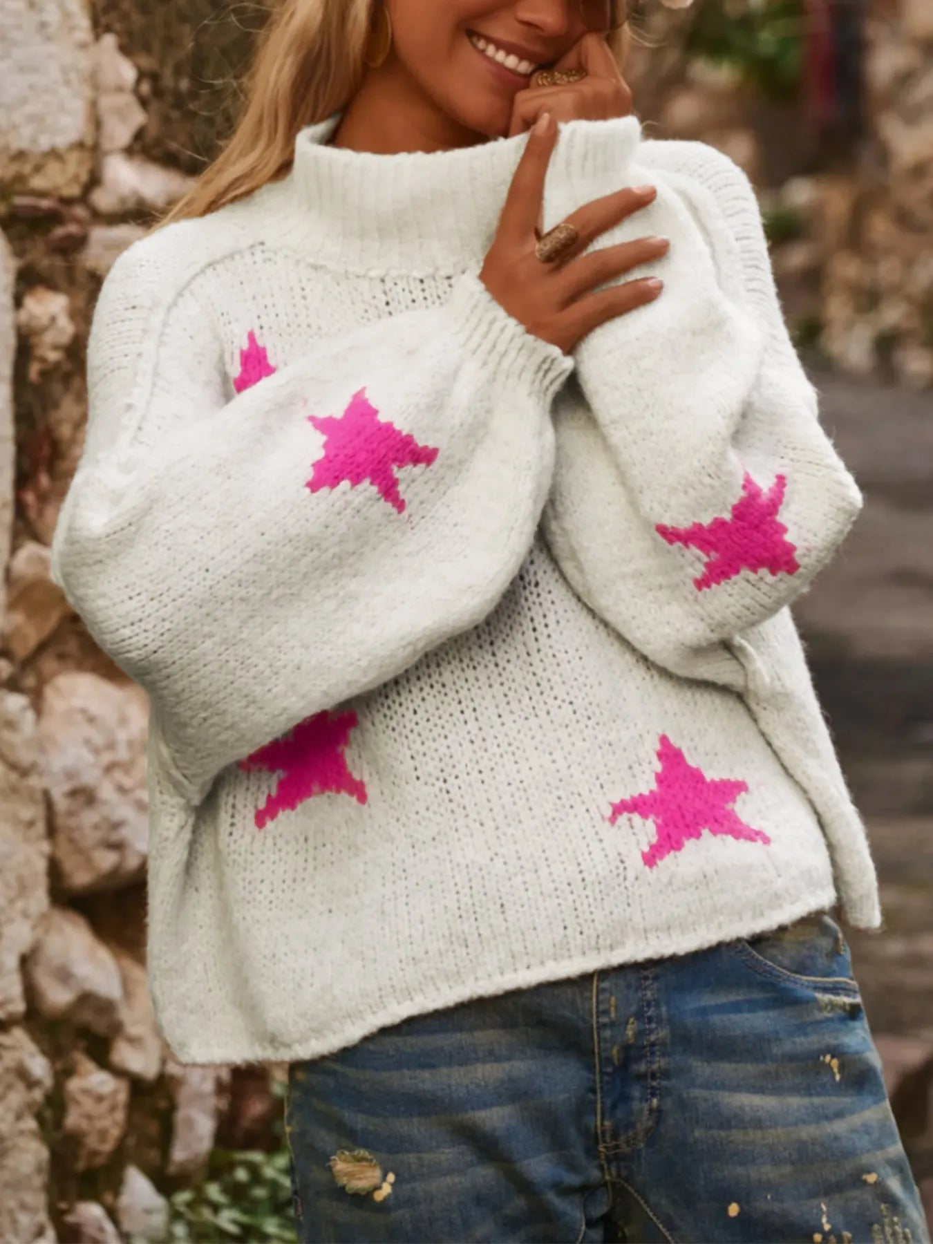 Women's white thick turtleneck pullover sweater with star pattern and loose street fashion styling