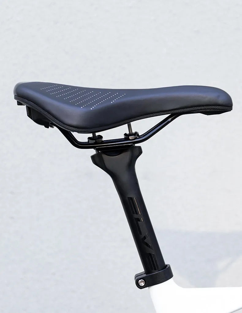 Mountain bike seat cushion in size M with black and pink colour options