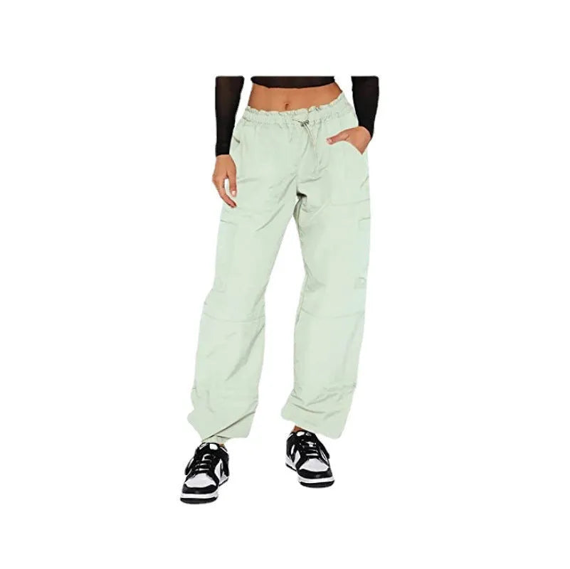 Men's straight leg cargo trousers with multiple pockets in loose fit polyester fabric