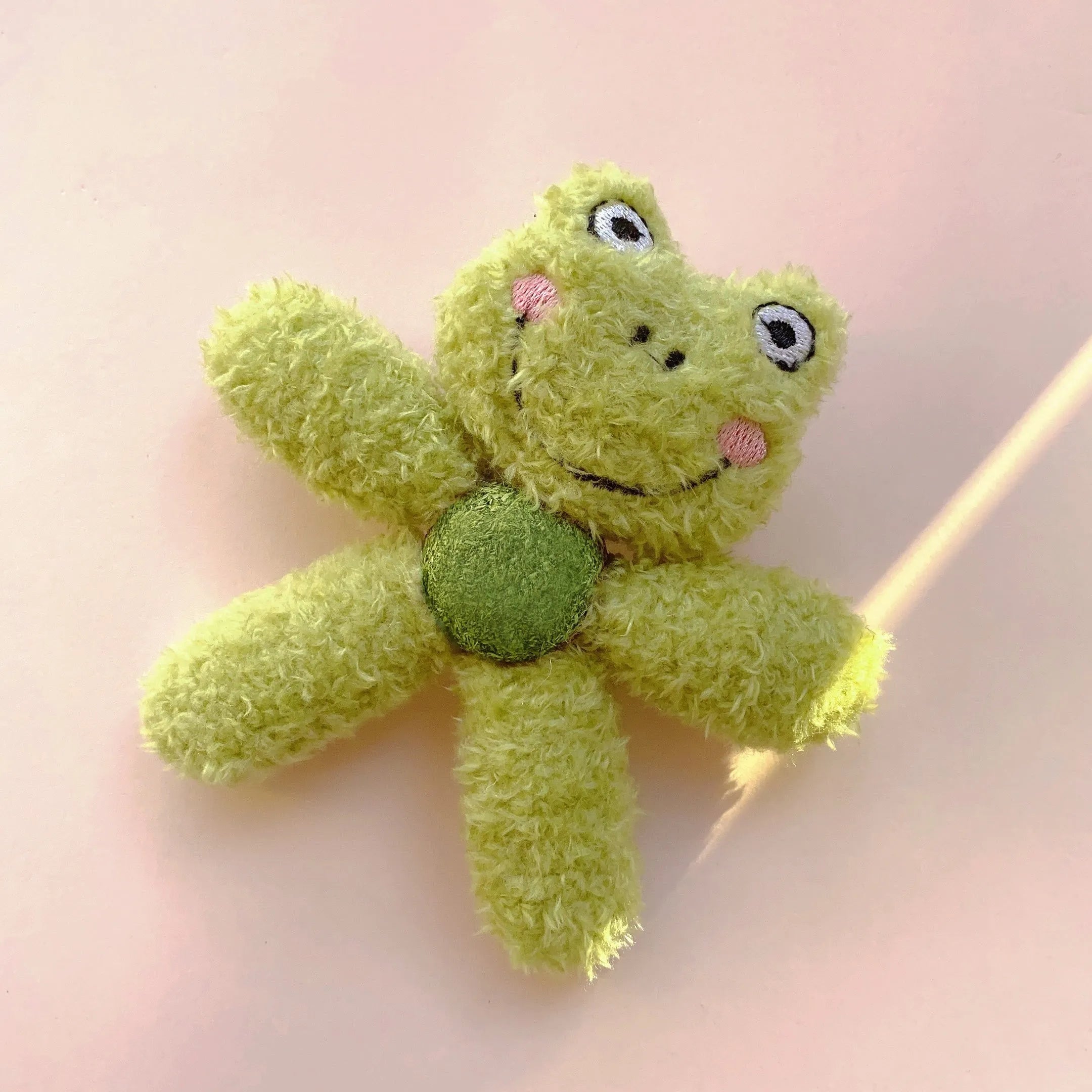Brown bear style edible catnip chewing ball toy for cats dental care