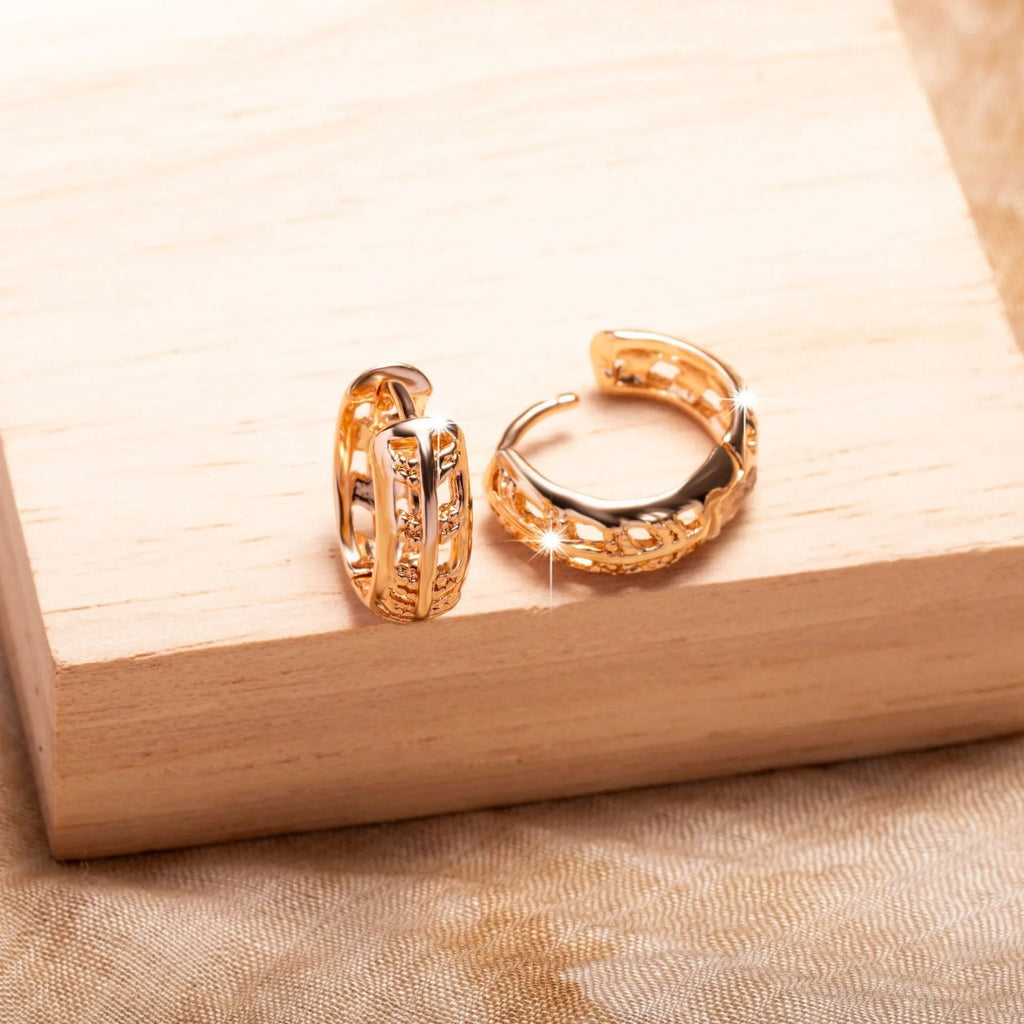 Copper hollowed-out earrings with heart and leaf shapes in rose gold finish