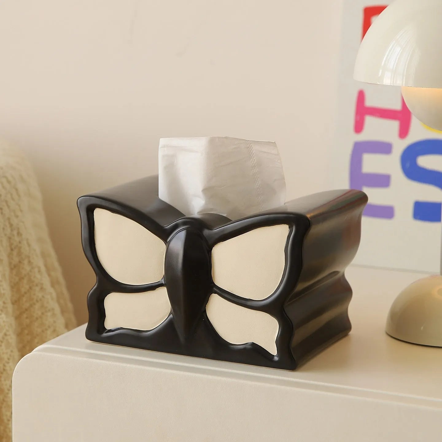 Ceramic butterfly vase and matching waterproof tissue box set for living room decor